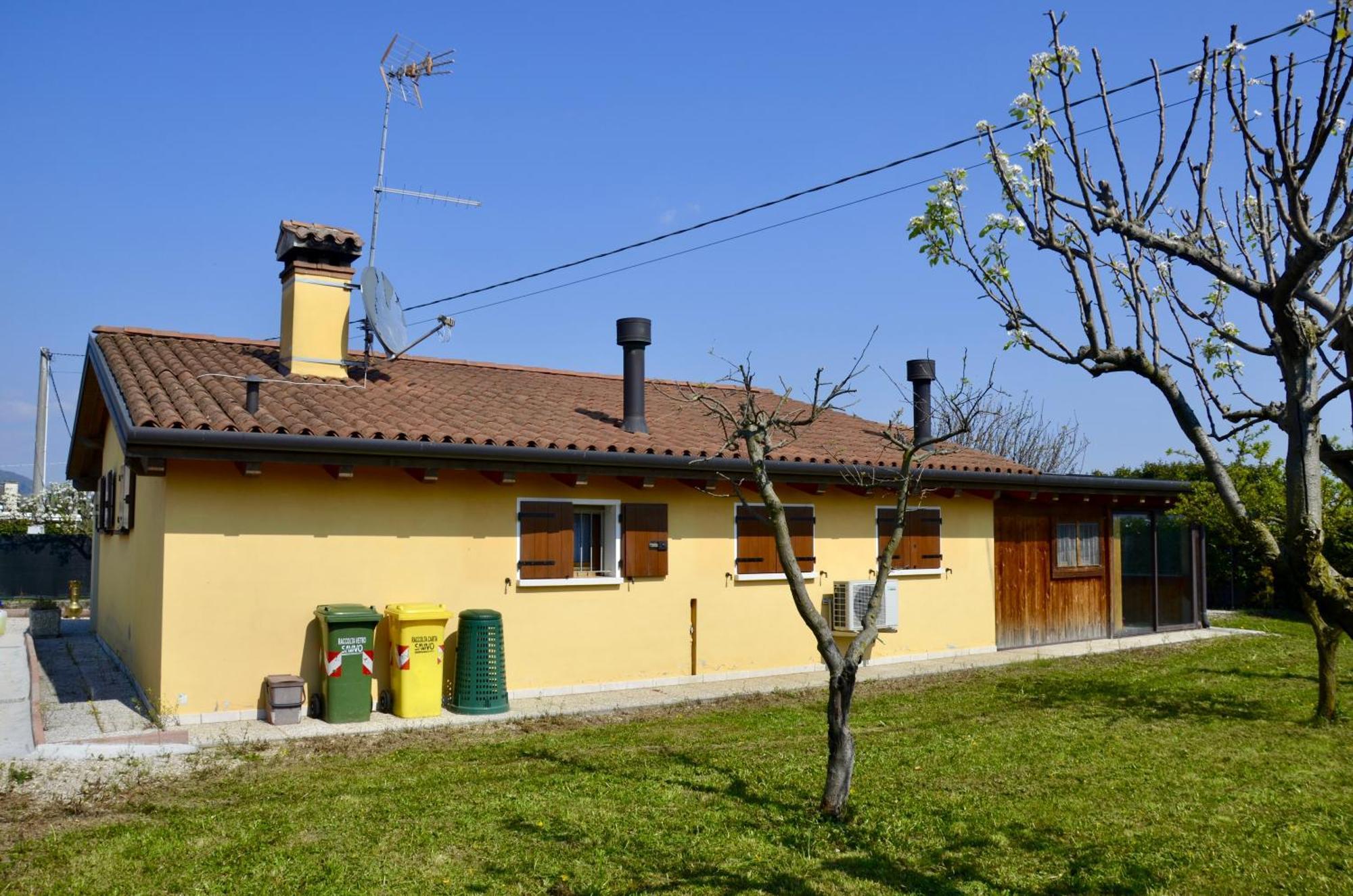 Villa A Casa Di Amici à Vidor Extérieur photo