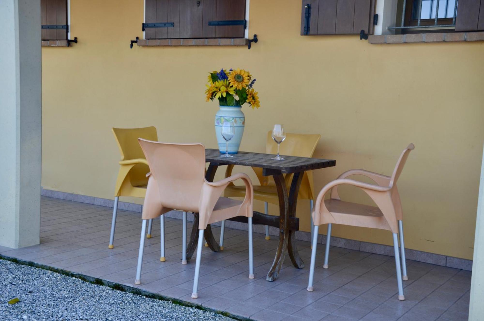 Villa A Casa Di Amici à Vidor Extérieur photo